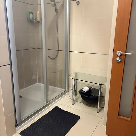 Calm In Quiet Area شقة *